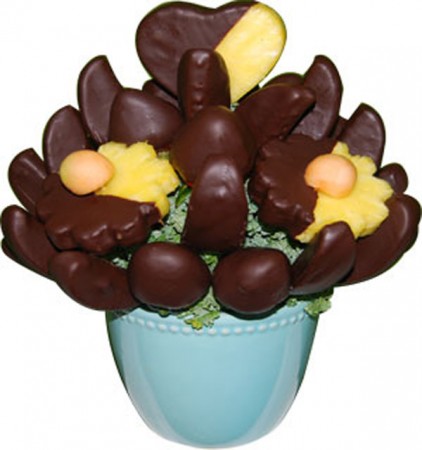 vaso com morangos, Flores de abacaxi e melão orange,  coração de abacaxi e tangerina pocãn